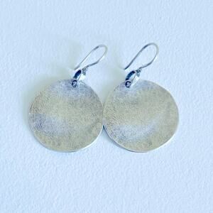Silpada Earrings Sterling Silver Hammered Wavy Disc Artisan Oxidized Textured